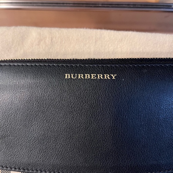 Burberry Pre-Loved Black and Tan Wallet - Picture 10 of 11